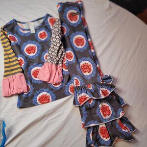 Matilda Jane set, size 8 3/4 sleeve top with hair clip and size 10 ruffles, EUC